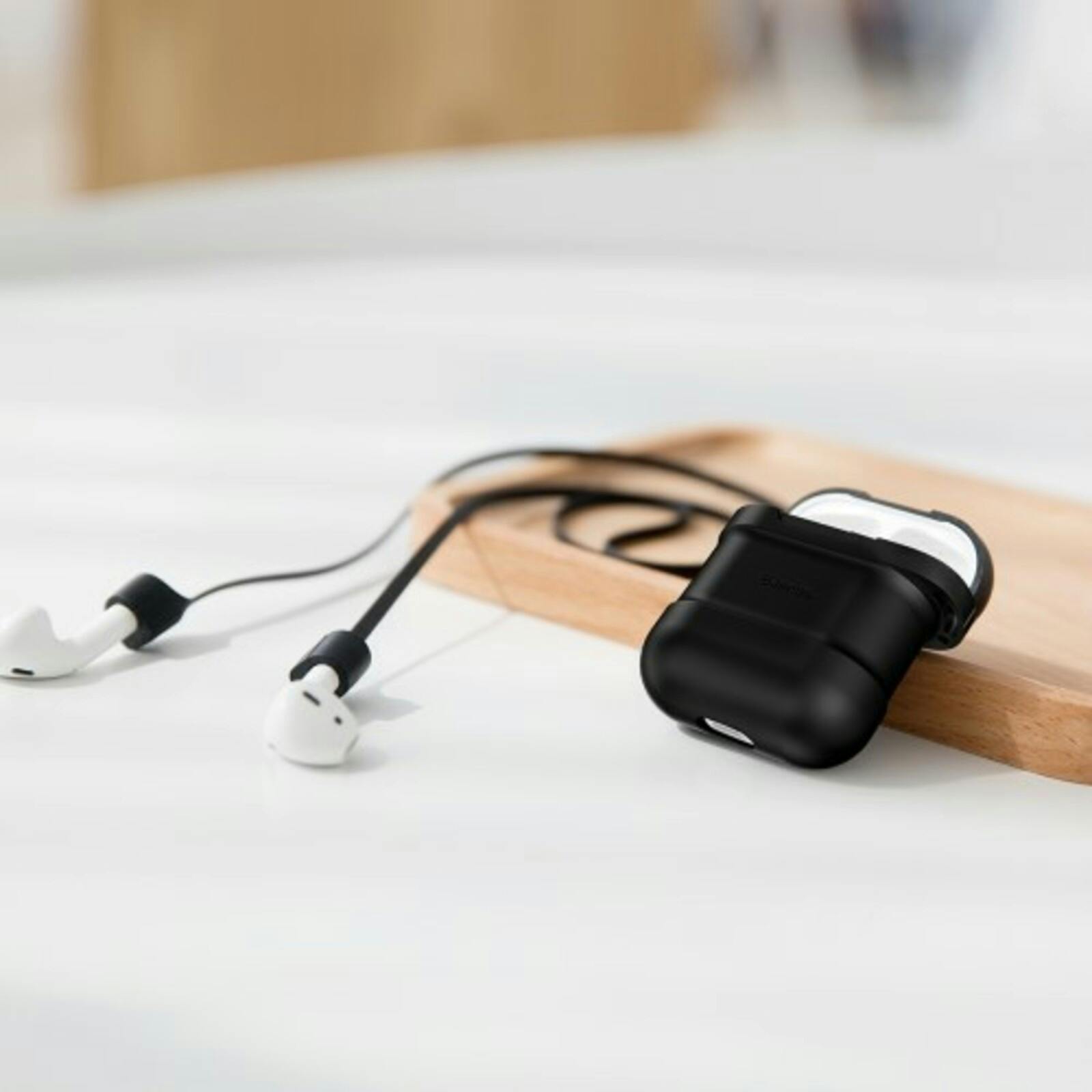 Baseus Luxe AirPods 1/2 Case met Anti-Lost Strap Zwart