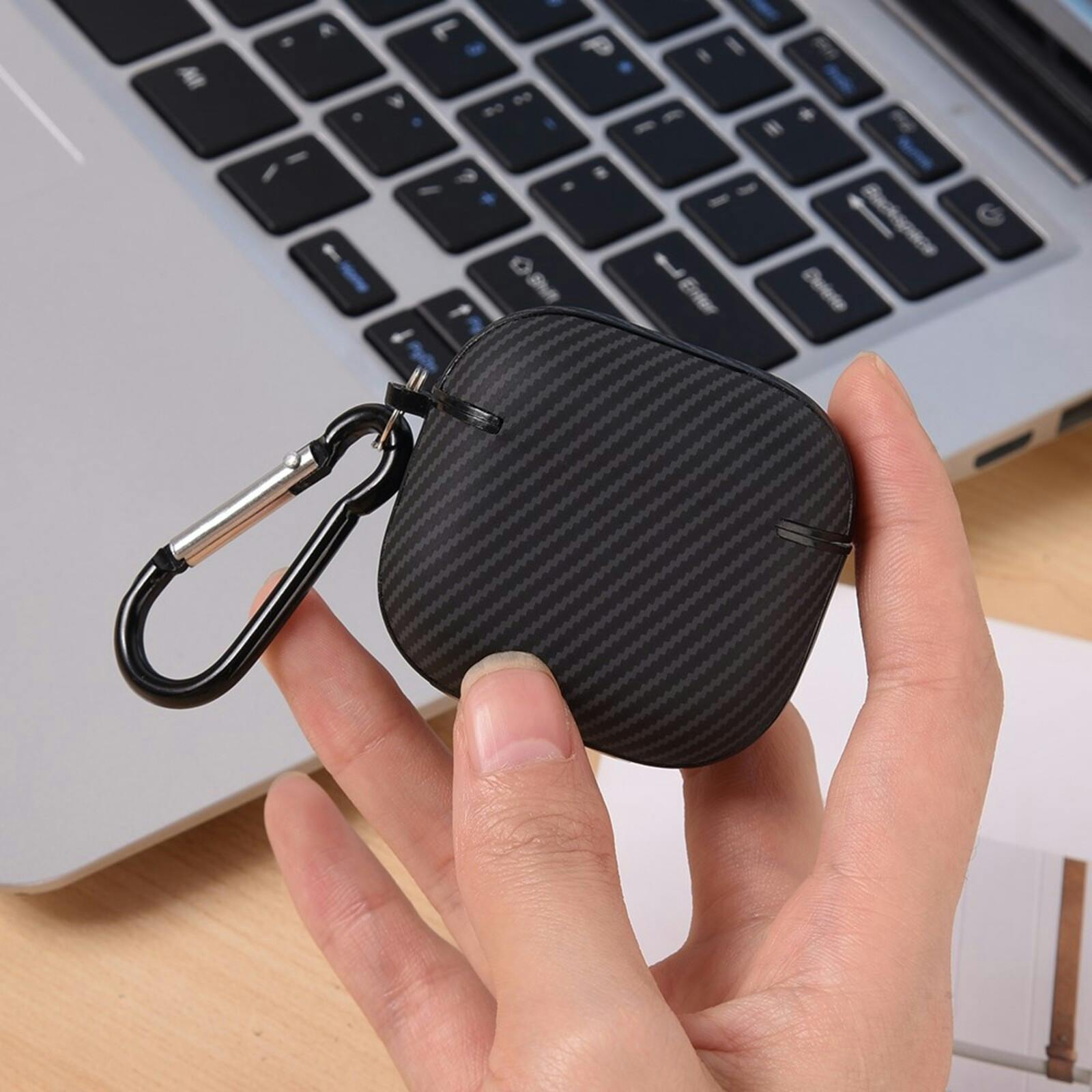 CaseBody AirPods 4 Carbon Hoesje met Haak Zwart