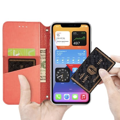 Mocaa iPhone 12 (Pro) Designz Magnetic Mandala Wallet Case Rood