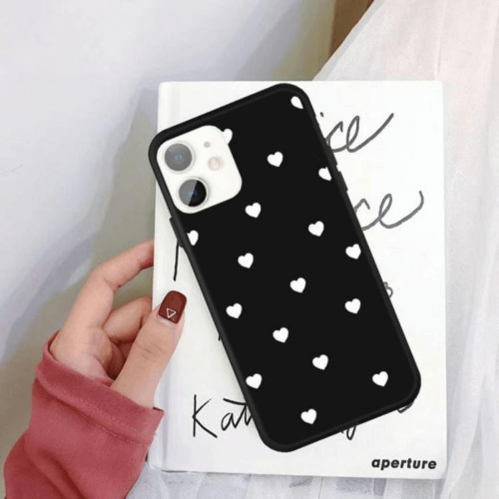 Mocaa iPhone 11 Designz Hearts Case Zwart