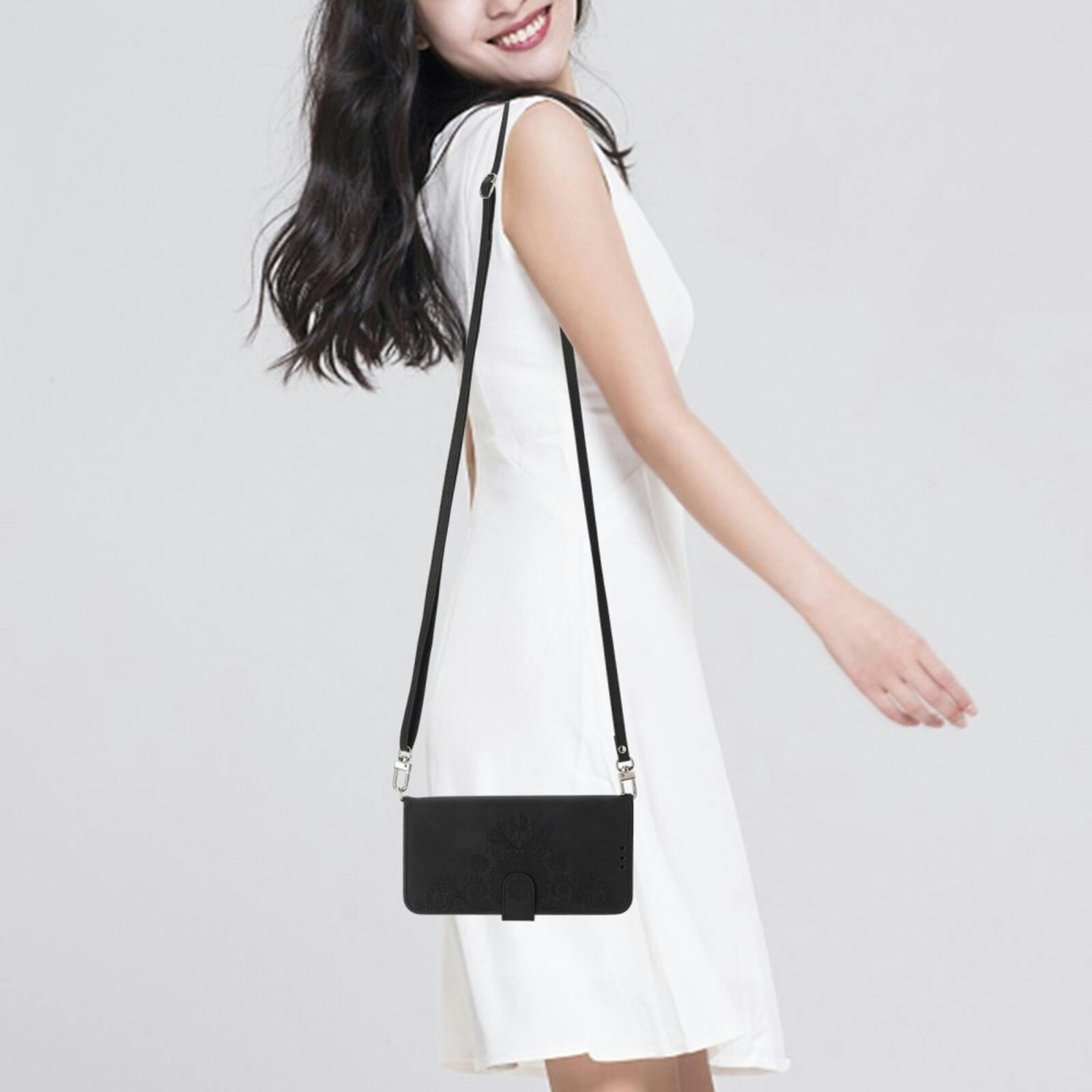 Comfycase Apple iPhone 16e Zacht Boek Hoesje met Gravure Zwart