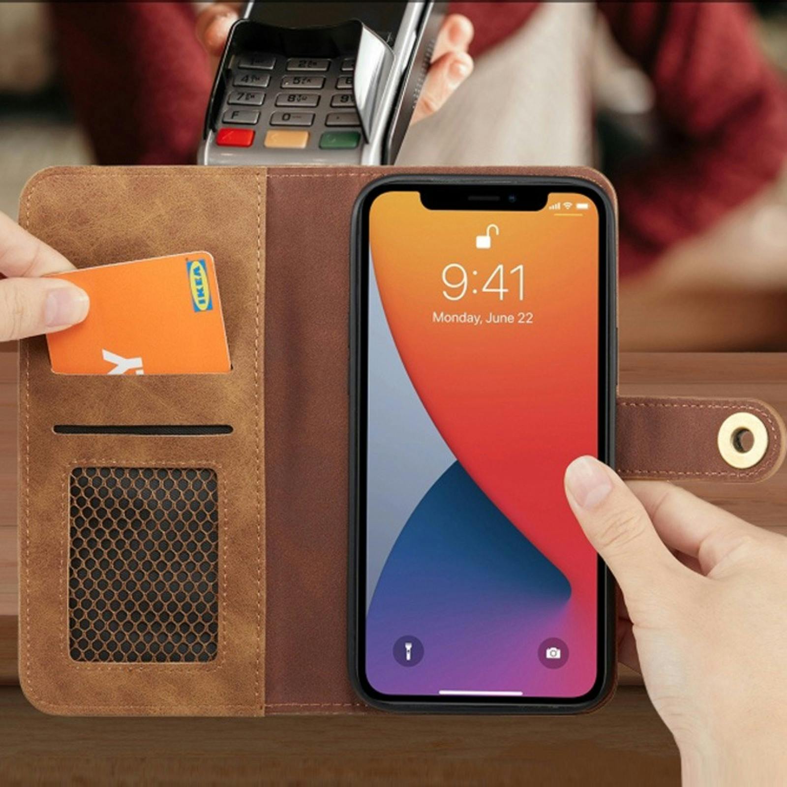 Mocaa iPhone 12 (Pro) Vintage 2-in-1 Wallet Hoesje Bruin